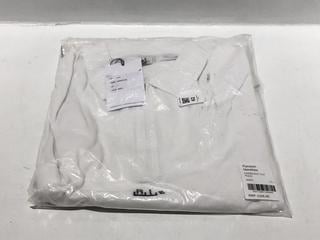 Lot 62  
            Chesterfield SR44 - Parcel Delivery Only 

                
RANDOM IDENTITIES OVERSIZED CUT POLO IN WHITE SIZE L - ORIGINAL RRP £205 (LOCATIO...