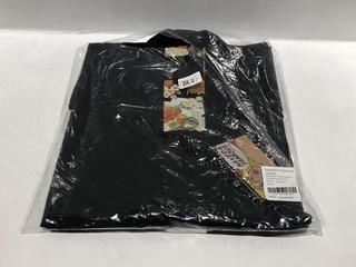 Lot 63  
            Chesterfield SR44 - Parcel Delivery Only 

                
NAKED AND FAMOUS DENIM SSENSE EXCLUSIVE HAORI-STRETCH TWILL IN BLACK ONE SIZE - O...