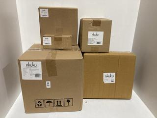 Lot 648  
            Chesterfield SR44 - Parcel Delivery Only 

                
5 X ASSORTED NKUKU ITEMS TO INCLUDE JUNIPER DROP CERAMIC DINNERWARE SET (LOCATION...