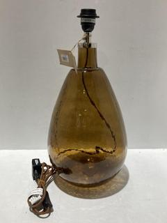 Lot 672  
            Chesterfield SR44 - Parcel Delivery Only 

                
NKUKU BABA TABLE MALP IN TALL (LOCATION: K4)