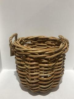 Lot 696  
            Chesterfield SR44 - Parcel Delivery Only 

                
NKUKU RATTAN CHUNKY BASKET IN SMALL (LOCATION: K5)