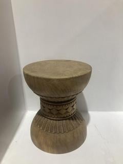 Lot 697  
            Chesterfield SR44 - Parcel Delivery Only 

                
NKUKU WOODEN SIDE TABLE (LOCATION: K5)