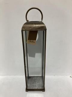 Lot 721  
            Chesterfield SR44 - Parcel Delivery Only 

                
NKUKU KASO LANTERN - AGED ANTIQUE BRASS - LARGE - ITEM NO. KL0902 - ORIGINAL RRP ...