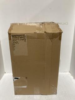 Lot 767  
            Chesterfield SR44 - Parcel Delivery Only 

                
SHARK CORDLESS VACUUM CLEANER MODEL: IZ202UK (LOCATION: K8)