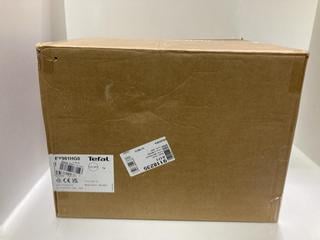 Lot 788  
            Chesterfield SR44 - Parcel Delivery Only 

                
TEFAL DUAL ZONE COAL GREY DUAL AIRFRYER - ORIGINAL RRP £196 (LOCATION: J1)