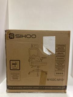 Lot 797  
            Chesterfield SR44 - Parcel Delivery Only 

                
OFFICE CHAIR IN BLACK MESH (LOCATION: J1)