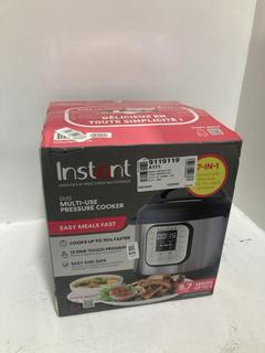 Lot 826  
            Chesterfield SR44 - Parcel Delivery Only 

                
INSTANT POT DUO MULTI-USE PRESSURE COOKER - ORIGINAL RRP £128 (LOCATION: J3)