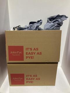 Lot 903  
            Chesterfield SR44 - Parcel Delivery Only 

                
2 X BOXES OF ASSORTED TEXTILES TO INCLUDE GREY BLANKET (LOCATION: J5)