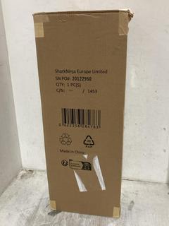 Lot 925  
            Chesterfield SR44 - Parcel Delivery Only 

                
SHARK POWERDETECT VACUUM CLEANER MODEL: HZ400UKT ORIGINAL RRP- £400 (LOCATION: J6)