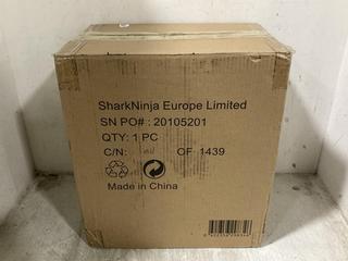 Lot 931  
            Chesterfield SR44 - Parcel Delivery Only 

                
SHARK POWER DETECT ROBOTIC VACUUM CLEANER ORIGINAL RRP- £299 (LOCATION: J6)