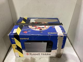 Lot 977  
            Chesterfield SR44 - Parcel Delivery Only 

                
RUSSELL HOBBS TOUCH CONTROL 20L MICROWAVE IN BLACK/MIRROR (LOCATION: J8)