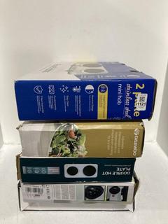 Lot 1121  
            Chesterfield SR47 - Parcel Delivery Only 

                
5 X ASSORTED ITEMS TO INCLUDE RUSSELL HOBBS 2 PLATE STAINLESS STEEL MINI HOB. (LO...