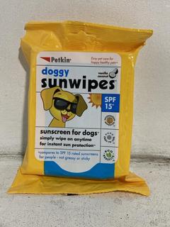 Lot 1139  
            Chesterfield SR47 - Parcel Delivery Only 

                
BOX OF PETKIN DOGGY SUNWIPES SUNSCREEN FOR DOGS PACK OF 20 WIPES (LOCATION: I4)
