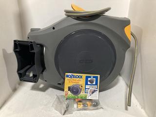 Lot 1170  
            Chesterfield SR47 - Parcel Delivery Only 

                
HOZELOCK 40M AUTO REEL ORIGINAL RRP £156 (LOCATION: I5)