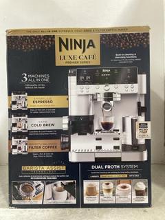 Lot 133  
            Chesterfield SR47 - Parcel Delivery Only 

                
NINJA LUXE CAFE COFFEE MACHINE ORIGINAL RRP £549 (LOCATION: F3)