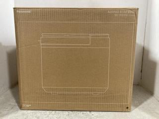 Lot 148  
            Chesterfield SR47 - Parcel Delivery Only 

                
PANASONIC AUTOMATIC BREAD MAKER - MODEL NO. SD-YR2550 ORIGINAL RRP £199 (LOCATION...