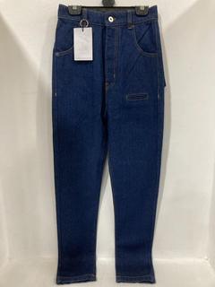 Lot 16  
            Chesterfield SR47 - Parcel Delivery Only 

                
RANDOM IDENTITIES DENIM JEANS IN RINSED WASH SIZE 25 - STYLE NO. DN-03 (LOCATION:...