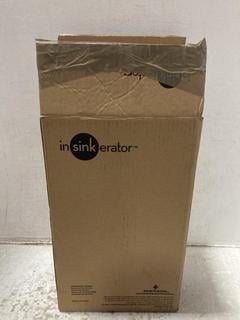 Lot 189  
            Chesterfield SR47 - Parcel Delivery Only 

                
INSINKERATOR NEOTANK ORIGINAL RRP £249 (LOCATION: F5)