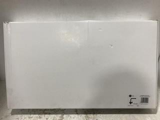 Lot 197  
            Chesterfield SR47 - Parcel Delivery Only 

                
INSINKERATOR 4 IN 1 BOILING WATER TAP ORIGINAL RRP £826 - MODEL NO. F-4N1L-BR (LO...