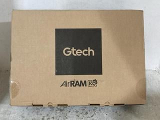 Lot 217  
            Chesterfield SR47 - Parcel Delivery Only 

                
GTECH AIR RAM K9 CORDLESS VACUUM CLEANER ORIGINAL RRP £279 (LOCATION: F6)
