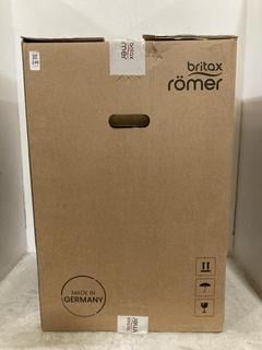 Lot 246  
            Chesterfield SR47 - Parcel Delivery Only 

                
BRITAX ROMER ADVENTURE PLUS 2 CAR SEAT ORIGINAL RRP £119 (LOCATION: F7)