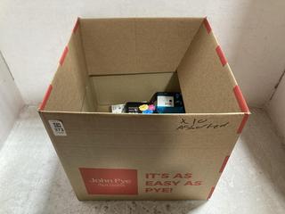 Lot 373  
            Chesterfield SR47 - Parcel Delivery Only 

                
10 X ASSORTED INK/TONER CARTRIDGES TO INCLUDE XEROX C320/325 YELLOW PRINTER CARTR...