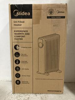 Lot 398  
            Chesterfield SR47 - Parcel Delivery Only 

                
MIDEA 2000W OIL FILLED HEATER (LOCATION: F11)