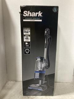 Lot 451  
            Chesterfield SR47 - Parcel Delivery Only 

                
SHARK CORDED UPRIGHT LIFT AWAY VACUUM ORIGINAL RRP £199. (LOCATION: G2)
