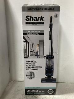 Lot 454  
            Chesterfield SR47 - Parcel Delivery Only 

                
SHARK CORDED UPRIGHT LIFT AWAY VACUUM ORIGINAL RRP £199. (LOCATION: G2)