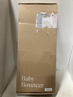 Lot 465  
            Chesterfield SR47 - Parcel Delivery Only 

                
BABYBJORN LIGHT GREY BOUNCER BLISS ORIGINAL RRP £209 (LOCATION: F9)