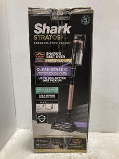 Lot 476  
            Chesterfield SR47 - Parcel Delivery Only 

                
SHARK STRATOS CORDED STICK VACUUM. (LOCATION: G2)