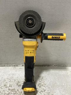 Lot 538  
            Chesterfield SR47 - Parcel Delivery Only 

                
DEWALT DCG405F BRUSHLESS CORDLESS ANGLE GRINDER. (LOCATION: G5)