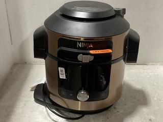 Lot 567  
            Chesterfield SR47 - Parcel Delivery Only 

                
NINJA FOODI MULTI-COOKER. (LOCATION: G6)