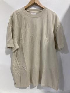 Lot 57  
            Chesterfield SR47 - Parcel Delivery Only 

                
MR SATURDAY MENS DONT SHOOT BLACK LOGO TSHIRT IN VINTAGE WHITE SIZE XL ORIGINAL R...