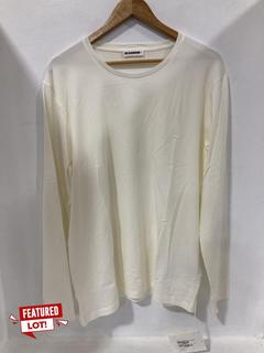 Lot 5  
            Chesterfield SR47 - Parcel Delivery Only 

                
JILL SANDER PLUS MENS NATURAL LONG SLEEVE COTTON TSHIRT IN NATURAL SIZE XXL ORIGI...