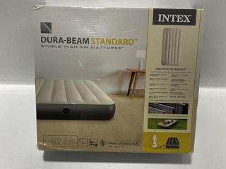 Lot 604  
            Chesterfield SR47 - Parcel Delivery Only 

                
INTEX DURA-BEAM STANDARD SINGLE-HIGH AIR MATTRESS. (LOCATION: G7)