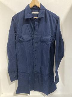 Lot 62  
            Chesterfield SR47 - Parcel Delivery Only 

                
RANDOM IDENTITIES MILITARY SHIRT JACKET FRENCH BLUE SIZE XS ORIGINAL RRP £350. (L...