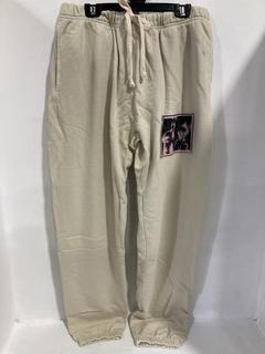 Lot 63  
            Chesterfield SR47 - Parcel Delivery Only 

                
MR SATURDAY PATCHWORK SWEATPANTS IN VINTAGE WHITE SIZE XL ORIGINAL RRP £570. (LOC...