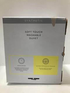 Lot 654  
            Chesterfield SR47 - Parcel Delivery Only 

                
JOHN LEWIS 10.5 TOG DOUBLE WASHABLE DUVET (LOCATION: G10)