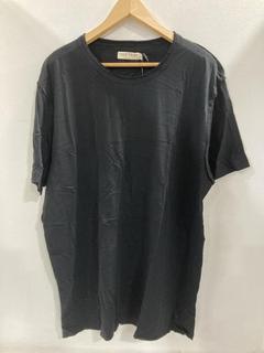 Lot 674  
            Chesterfield SR47 - Parcel Delivery Only 

                
TRUE TRIBE BLACK FRANCO RAW EDGES T-SHIRT SIZE L ORIGINAL RRP £95. (LOCATION: G11)