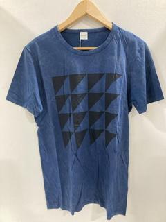 Lot 681  
            Chesterfield SR47 - Parcel Delivery Only 

                
EIDOS BLUE TIE DYE SHORT SLEEVE TEE SIZE S ORIGINAL RRP £270. (LOCATION: G11)