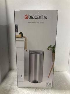 Lot 68  
            Chesterfield SR47 - Parcel Delivery Only 

                
BRABANTIA NEWICON 30L PEDAL BIN (LOCATION: F1)