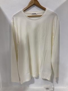 Lot 6  
            Chesterfield SR47 - Parcel Delivery Only 

                
JILL SANDER PLUS MENS NATURAL LONG SLEEVE COTTON TSHIRT IN NATURAL SIZE L ORIGINA...