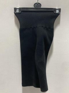 Lot 764  
            Chesterfield SR47 - Parcel Delivery Only 

                
ANNA QUAN BOBBY SHORTS IN BLACK SIZE AU4. (LOCATION: H2)