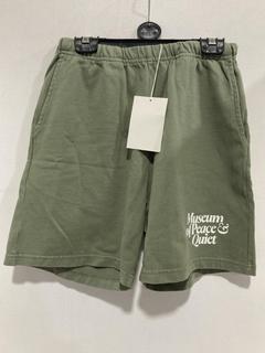 Lot 815  
            Chesterfield SR47 - Parcel Delivery Only 

                
SSENSE MUSEUM OF PEACE AND QUIET SHORTS IN GREEN SIZE XS (LOCATION: H3)