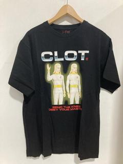 Lot 829  
            Chesterfield SR47 - Parcel Delivery Only 

                
CLOT OBEY YOUR MASTER TSHIRT IN BLACK SIZE M ORIGINAL RRP £100 (LOCATION: H3)