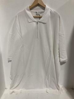 Lot 834  
            Chesterfield SR47 - Parcel Delivery Only 

                
RANDOM IDENTITIES OVERSIZED CUT POLO SHIRT IN WHITE SIZE L ORIGINAL RRP £205 (LOC...