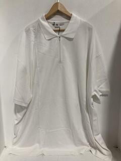 Lot 835  
            Chesterfield SR47 - Parcel Delivery Only 

                
RANDOM IDENTITIES OVERSIZED CUT POLO SHIRT IN WHITE SIZE M ORIGINAL RRP £205 (LOC...