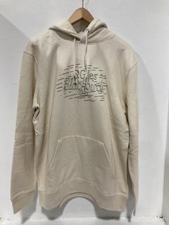 Lot 850  
            Chesterfield SR47 - Parcel Delivery Only 

                
LABRUM OFF WHITE STREET GILES BLACKBIRDS HOODIE IN OFFWHITE SIZE XL ORIGINAL RRP ...