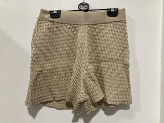 Lot 853  
            Chesterfield SR47 - Parcel Delivery Only 

                
HOUSE OF DAGMAR GERI KNITTED SHORTS IN OAT SIZE XS ORIGINAL RRP £250 (LOCATION: H4)